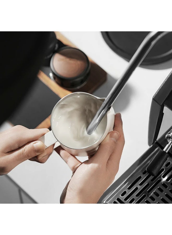 MHW-3BOMBER GT Milk Pitcher Matte White 400 ml - SUS304 Stainless Steel Latte Art Frothing Jug with U-Shape Spout, Diamond Handle & Tilted Base for Precision Pouring - Image 2